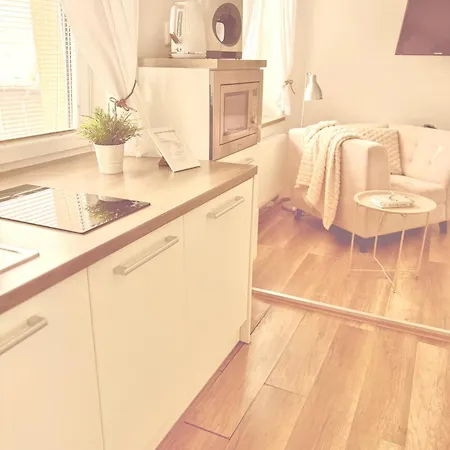 Trio Apartment *